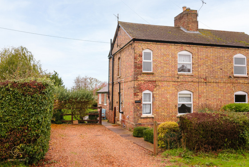 Heath Farm Cottage, Abbots Ripton8
