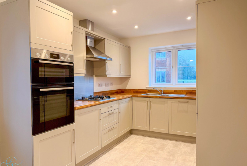 St Marys Avenue, Wittering7