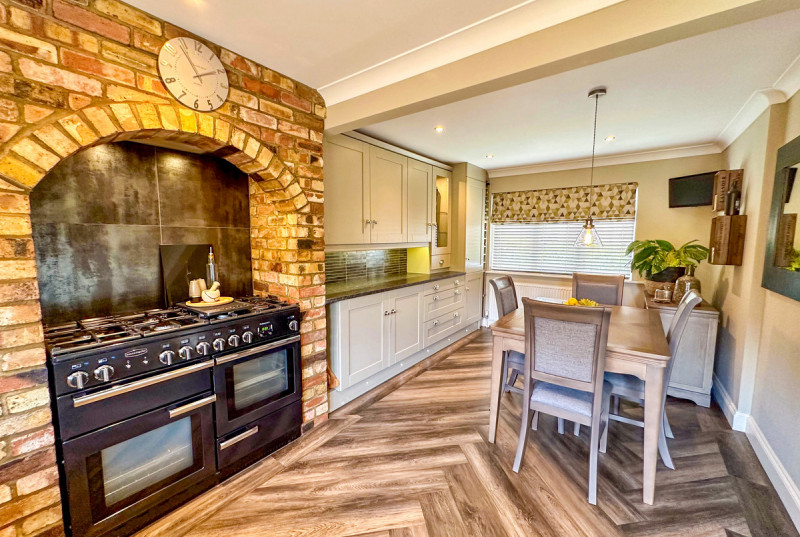 Field Close, Warboys14