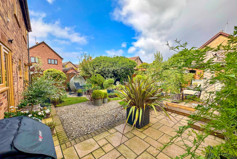 Field Close, Warboys37