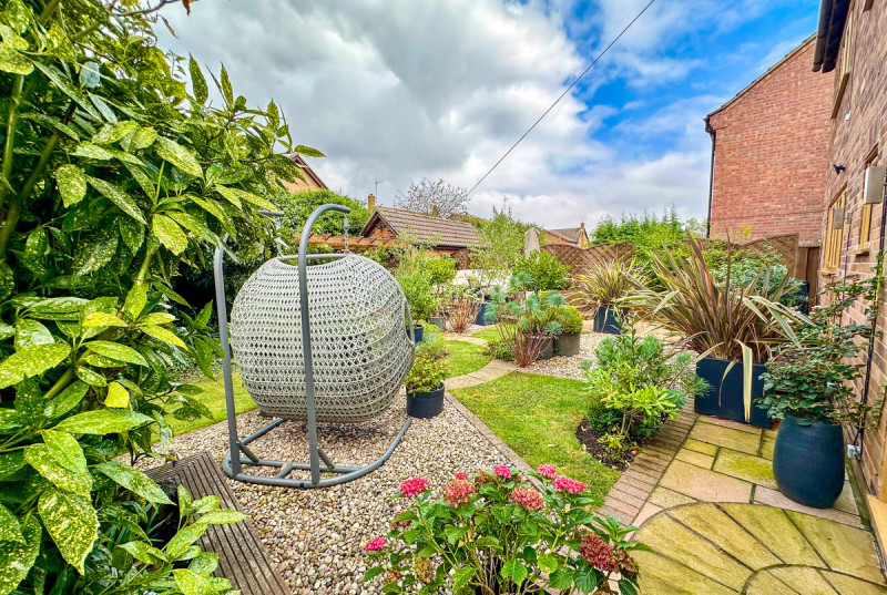 Field Close, Warboys42