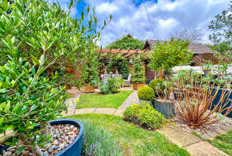 Field Close, Warboys44