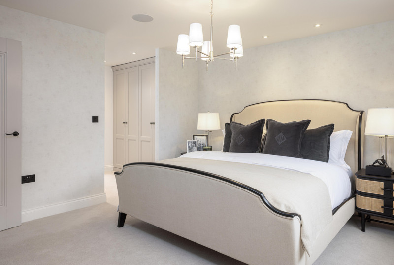 Hayfield Lodge, New Road, Over23