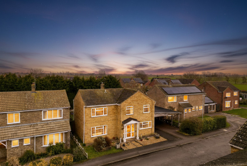 Mere Close, Ramsey Mereside