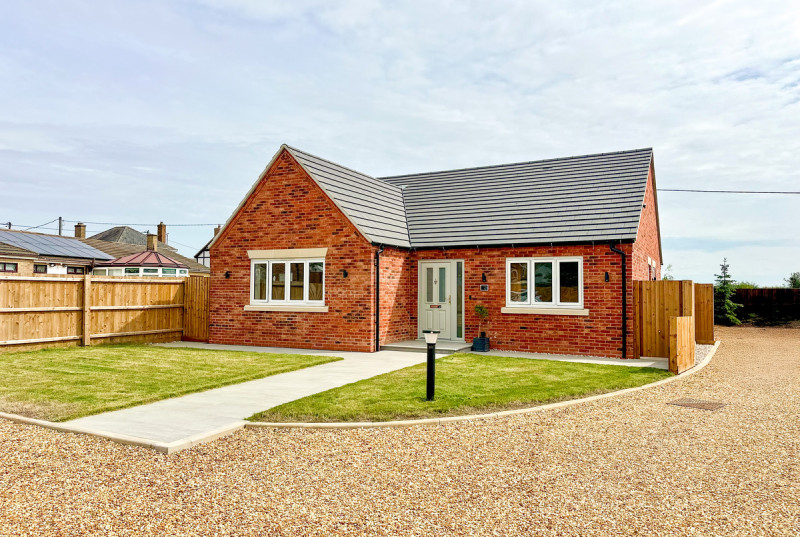Rose Gardens, Manea
