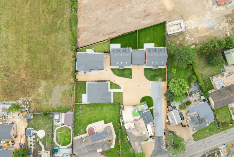 Rose Gardens, Manea5