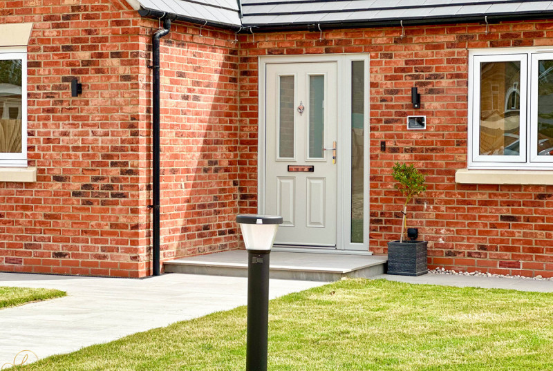Rose Gardens, Manea8