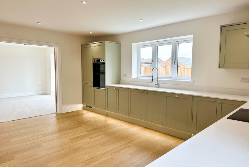 Rose Gardens, Manea16