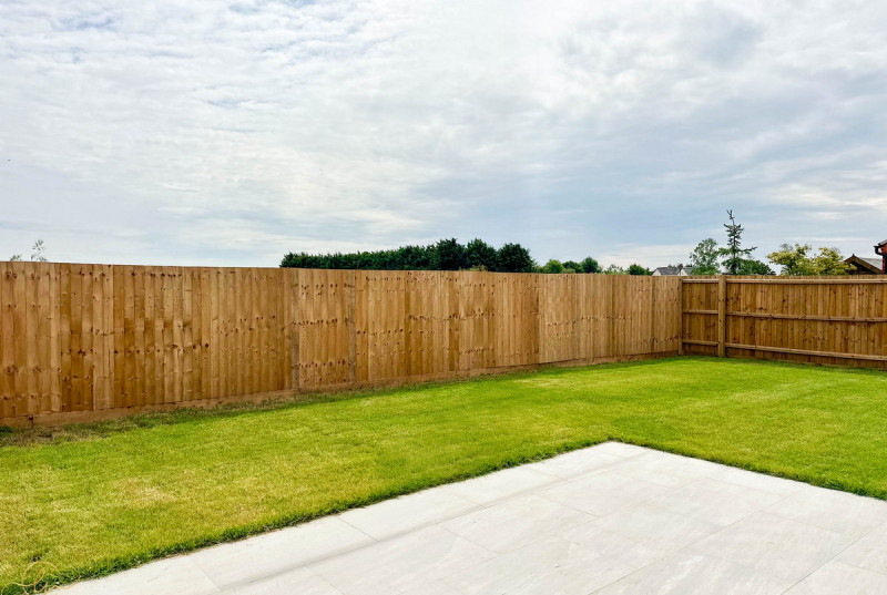 Rose Gardens, Manea33