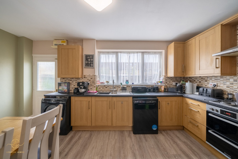 Lancaster Road, Upwood10