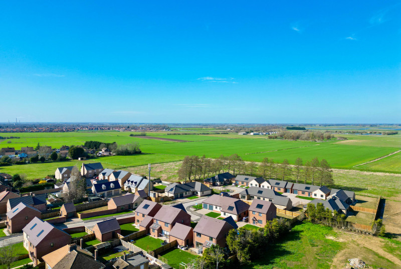 Poplar Gardens, Eastrea20