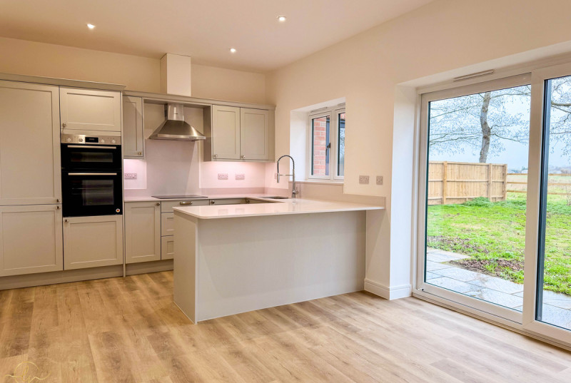 Poplar Gardens, Eastrea7