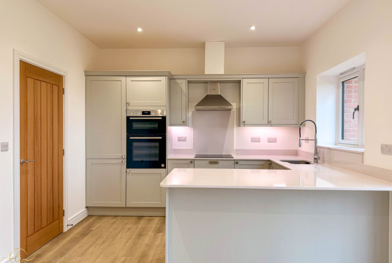 Poplar Gardens, Eastrea12