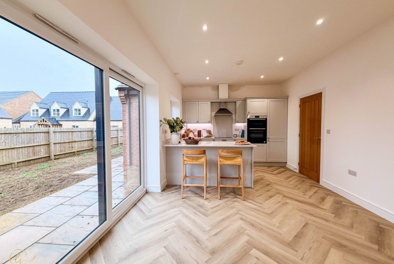 Poplar Gardens, Eastrea10