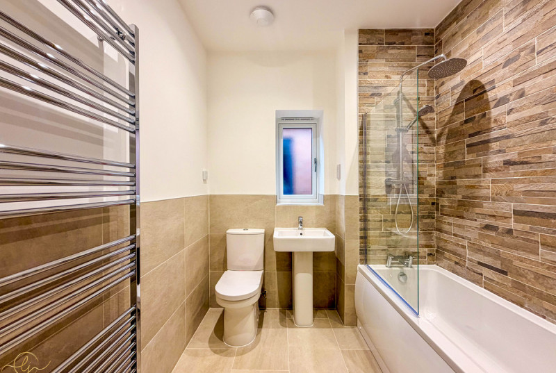 Poplar Gardens, Eastrea18