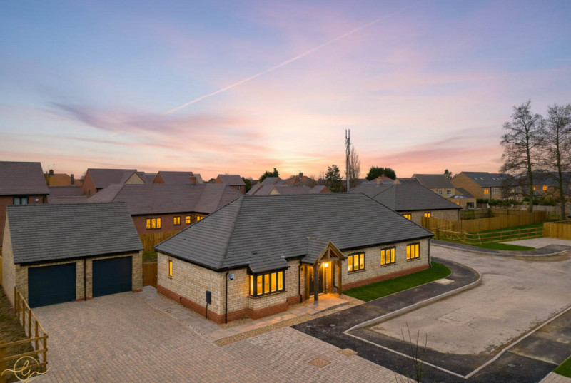 Poplar Gardens, Eastrea5