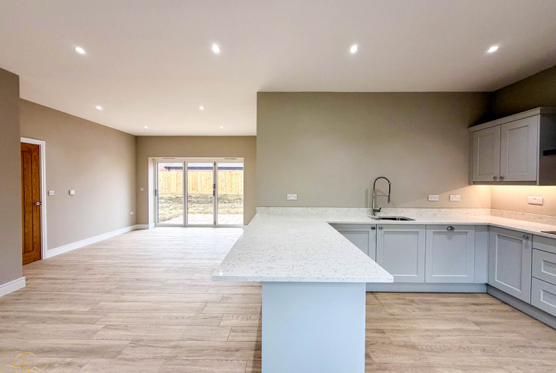 Poplar Gardens, Eastrea9