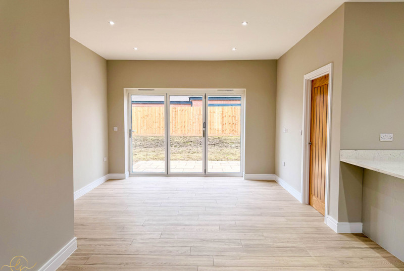 Poplar Gardens, Eastrea12