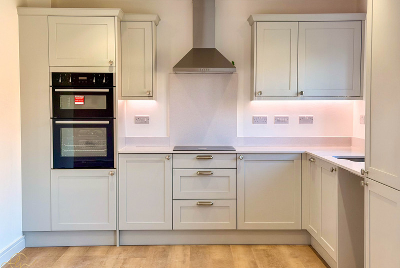 Poplar Gardens, Eastrea8