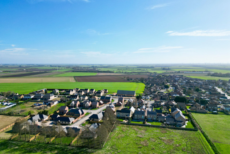 Poplar Gardens, Eastrea23