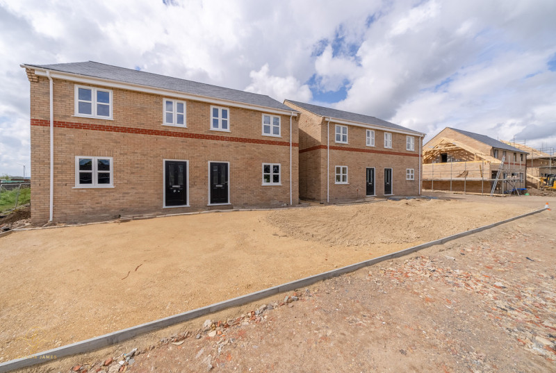 Oilmills Road, Ramsey Mereside5
