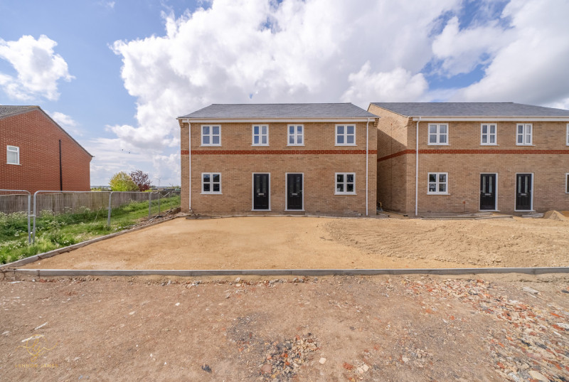 Oilmills Road, Ramsey Mereside6
