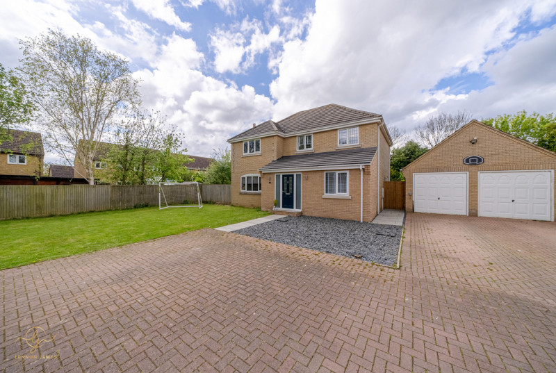 Manor Close, Huntingdon5