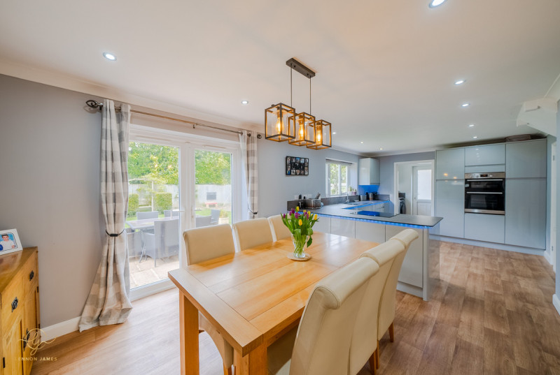 Manor Close, Huntingdon16