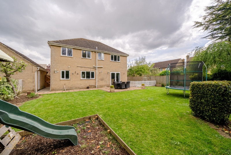 Manor Close, Huntingdon38