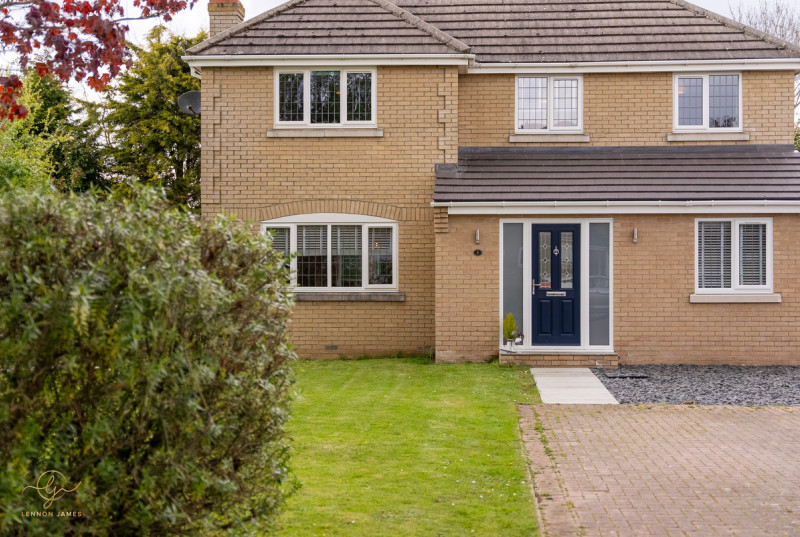 Manor Close, Huntingdon41