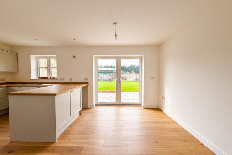 Oilmills Road, Ramsey Mereside8