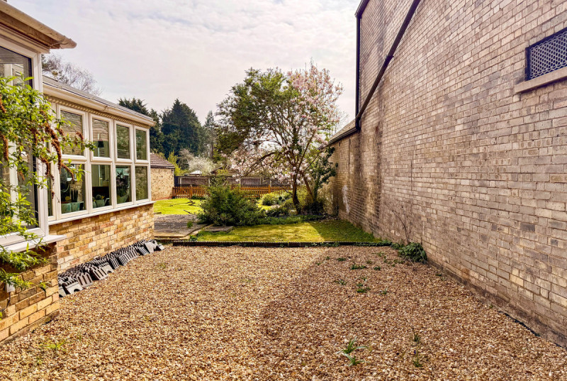 High Street, Ramsey35