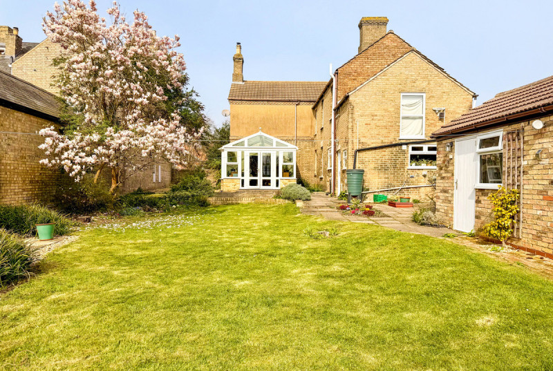 High Street, Ramsey38