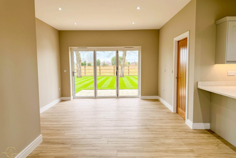 Poplar Gardens, Eastrea20