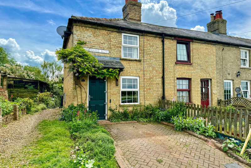 Orchard Row, Church Road, Grafham3