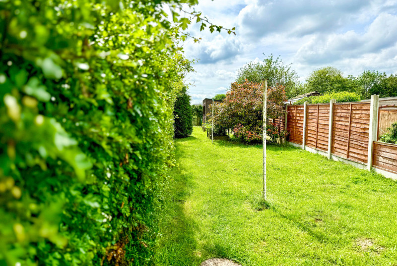 Orchard Row, Church Road, Grafham31