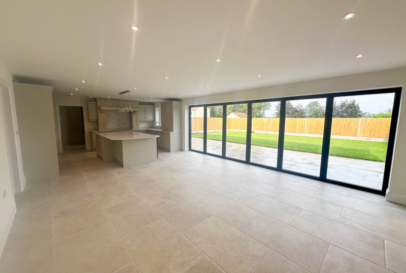 Coates Road, Eastrea9