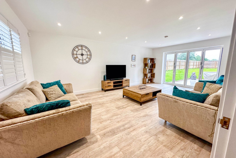 The Old Stables, Alconbury Weston9