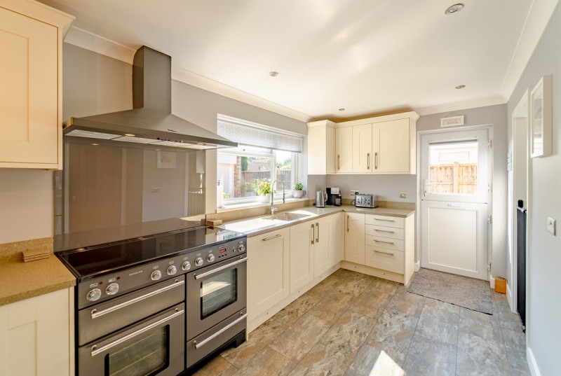 Hillside Close, Ellington12