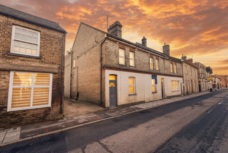 High Street, Ramsey, PE2615