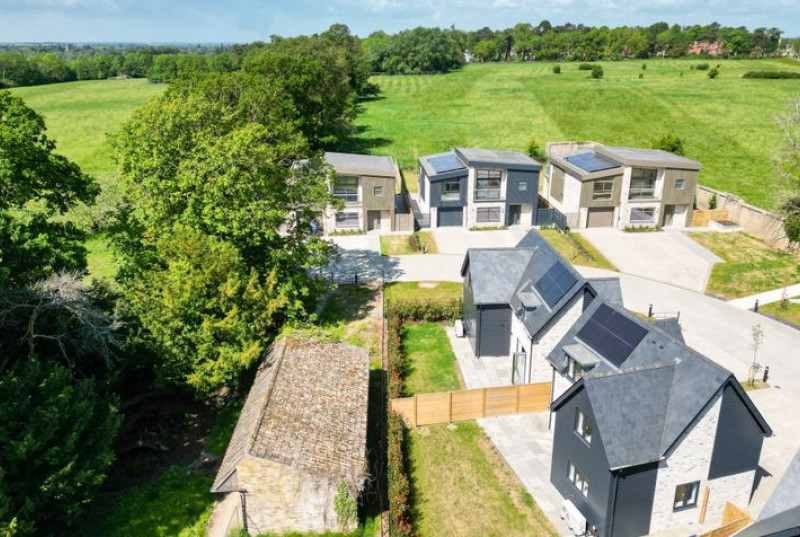 Houghton Road, St. Ives, PE2732