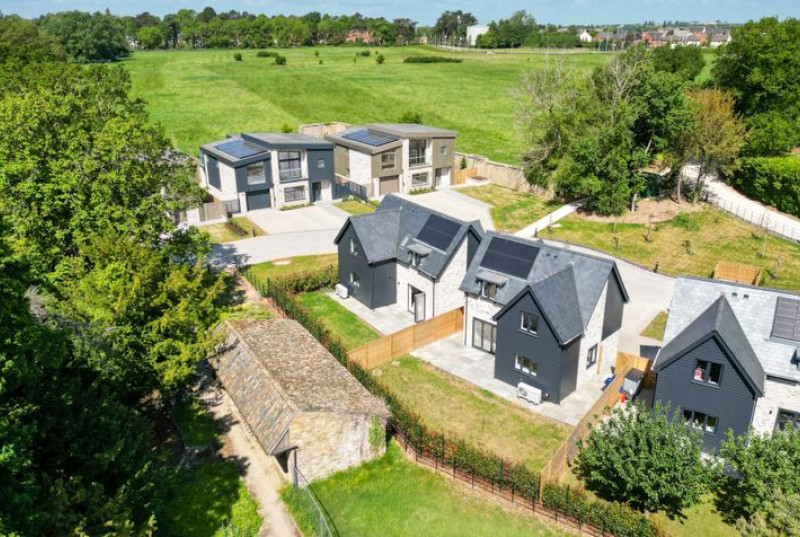 Houghton Road, St. Ives, PE2734