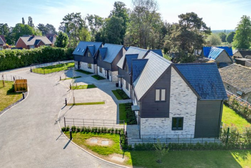 Houghton Road, St. Ives, PE2736