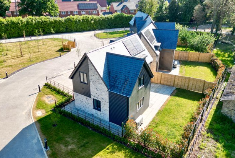 Houghton Road, St. Ives, PE2738