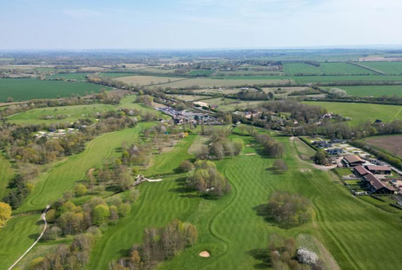 Cambridge Country Club, Toft Road, CB2323