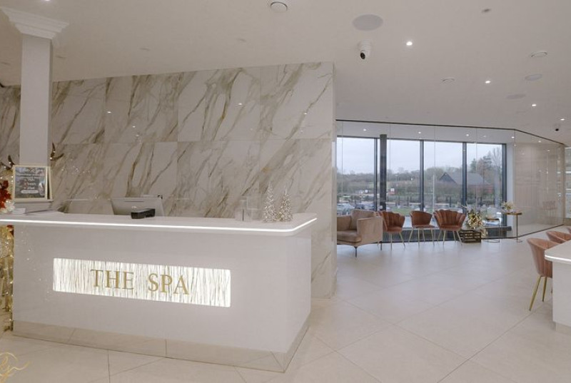 Cambridge Country Club, Toft Road, CB2328