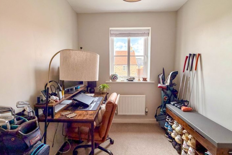 Rowell Way, Sawtry, PE2828