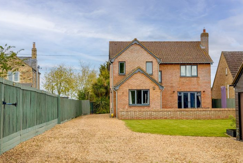 Earith Road, Colne, PE2839