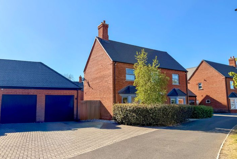 De Havilland Gardens, Bury, PE267