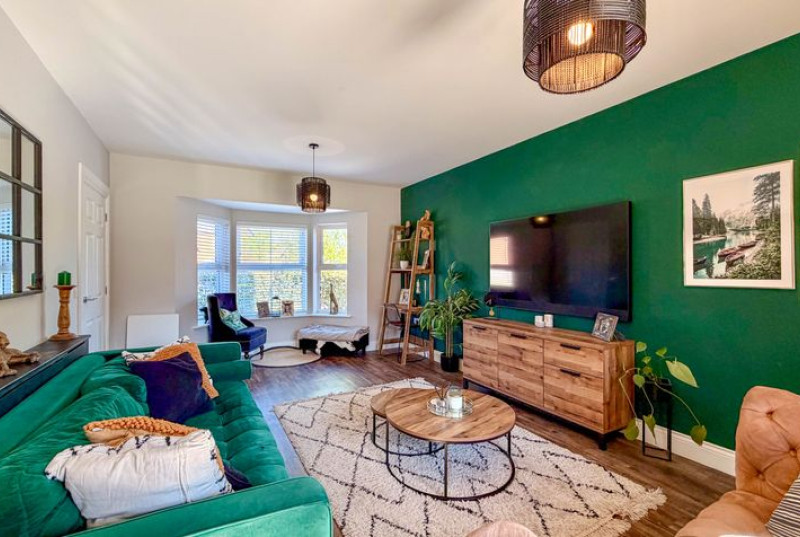 De Havilland Gardens, Bury, PE268